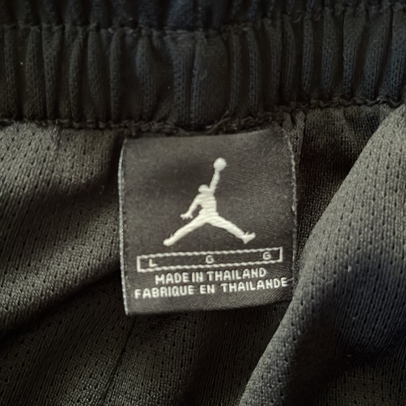 Jordan shorts - Picture 3 of 4